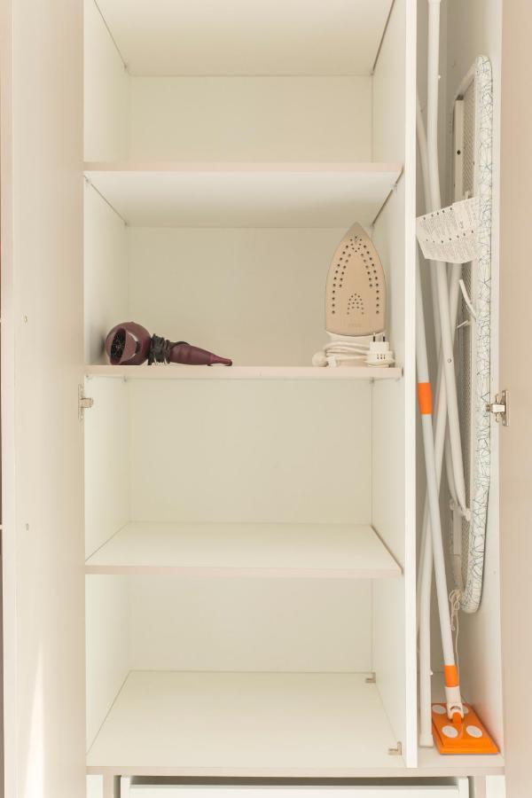 Luxury Apt With Parking-Living Stone Silver Athene Buitenkant foto