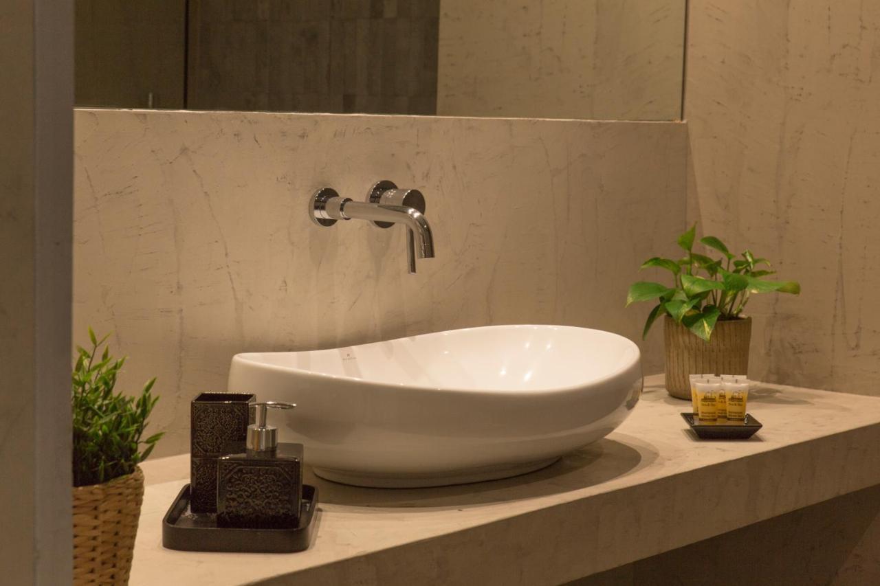 Luxury Apt With Parking-Living Stone Silver Athene Buitenkant foto