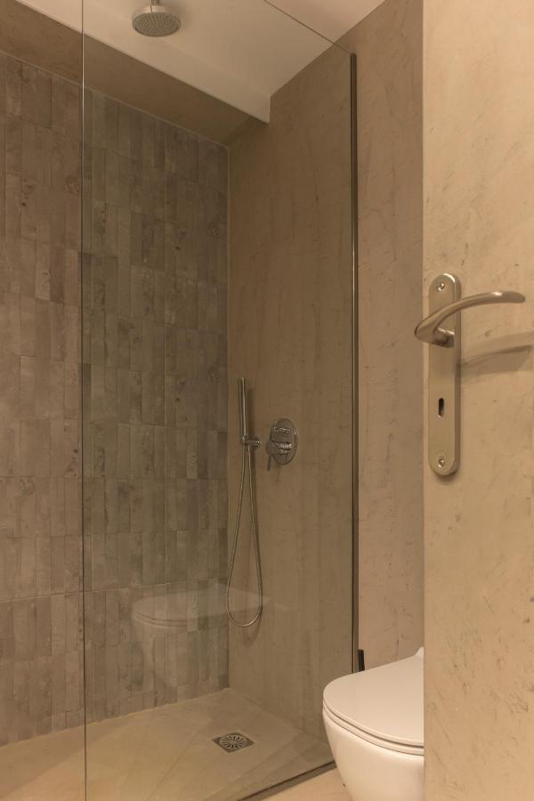 Luxury Apt With Parking-Living Stone Silver Athene Buitenkant foto